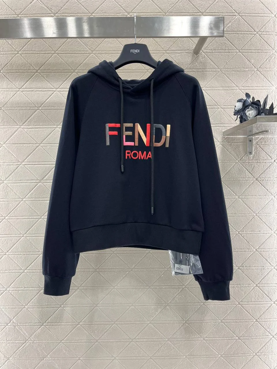 Жіночий костюм - Fendi